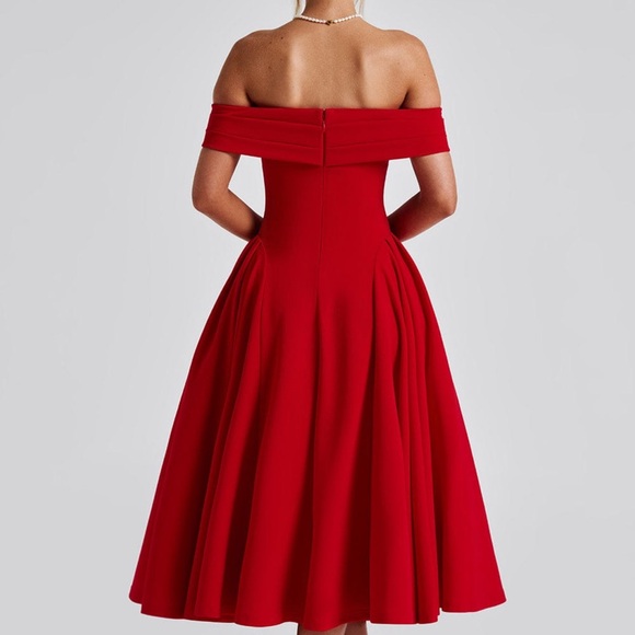 Chic Strapless Red Dress - Picture 2 of 6